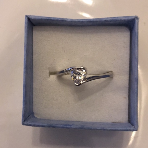 Stamped 925 Silver .5 ct Sapphire heart Size8 RING - Picture 3 of 5
